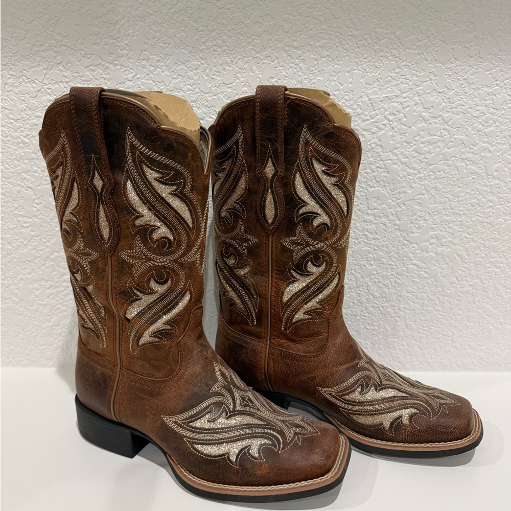 ARIAT WOMEN'S ROUND UP BLISS SASSY BROWN WITH GLITTER WIDE SQUARE COWBOY BOOT - Picture 4 of 10